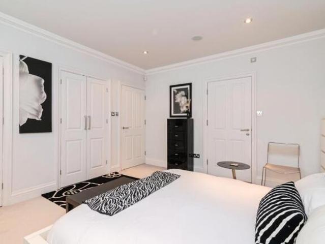 Flat for sale in Haddon, East Midlands