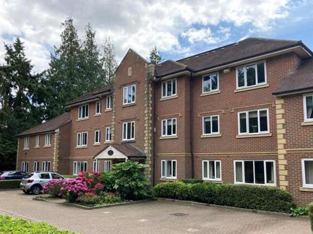 House for sale in Hawkenbury, Sandown Park