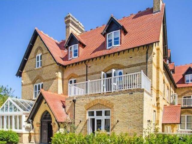 House for sale in Ramslye, Sandown Park