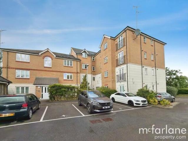 Flat for sale in Twickenham, Greater London