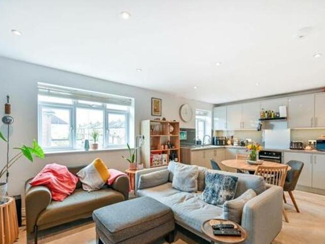 House for sale in Twickenham, Greater London