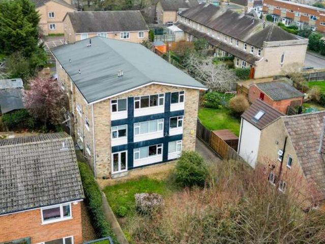 Flat for sale in Arbury, Cambridgeshire