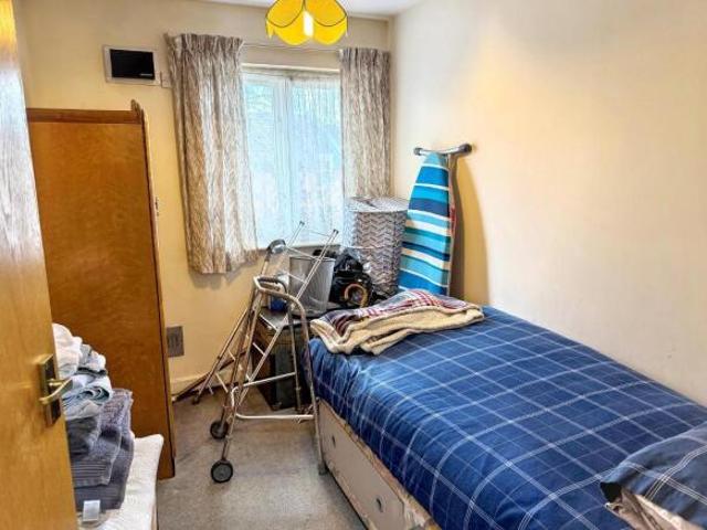 Flat for sale in Bedford