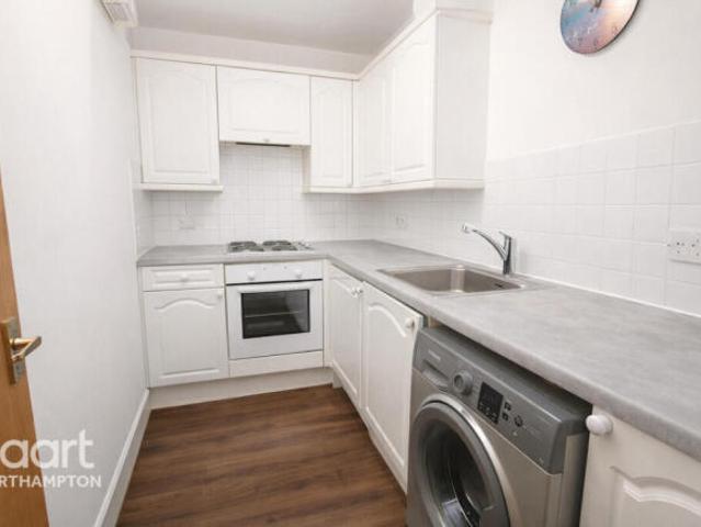 Flat for sale in Semilong, Northampton