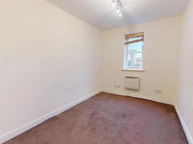Flat for sale in Cat Hill