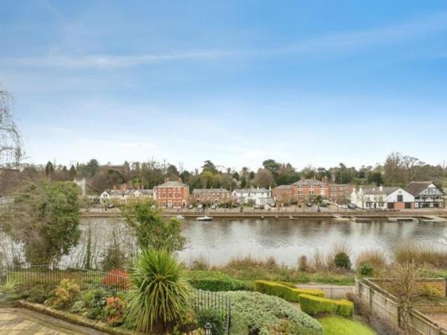 Flat for sale in Two Mills, Cheshire
