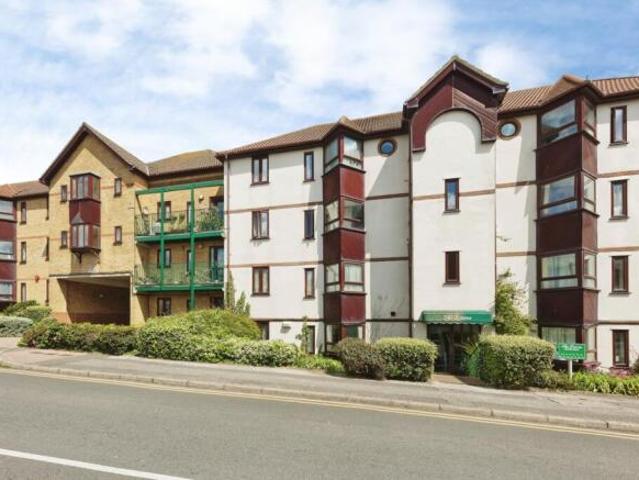 Flat for sale in East Cliff, Thanet