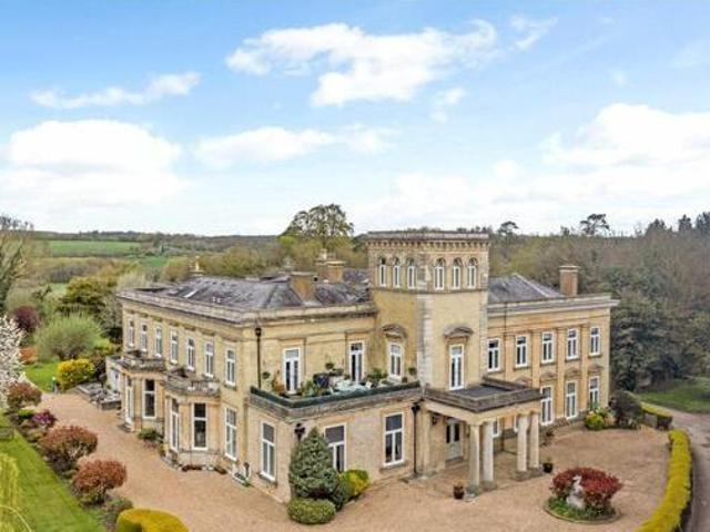 House for sale in Kings Hill, Colliers End