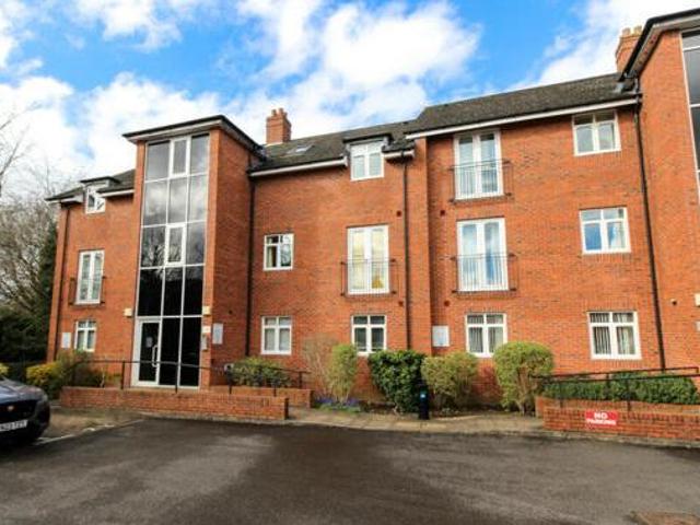 House for sale in Green Close, Warwickshire