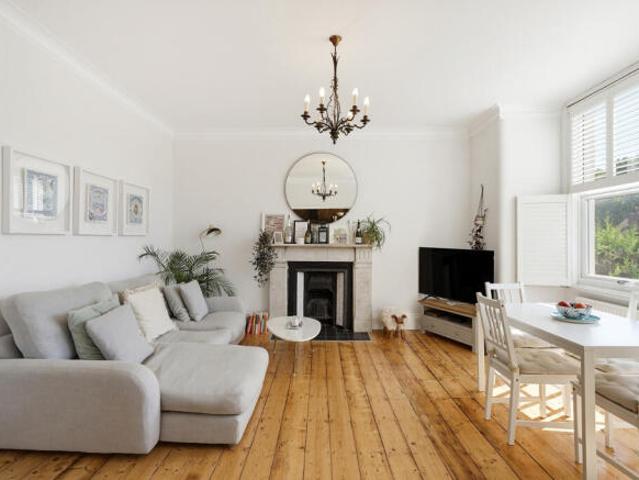 Flat for sale in Greater London