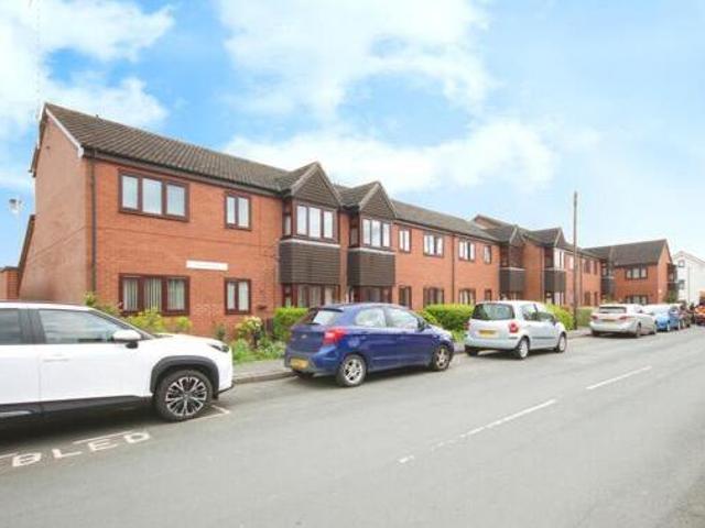 House for sale in Emscote, Green Close