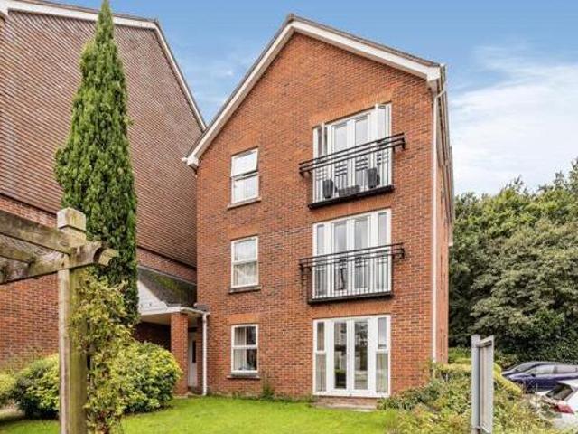 House for sale in Woodloes Park, Warwick