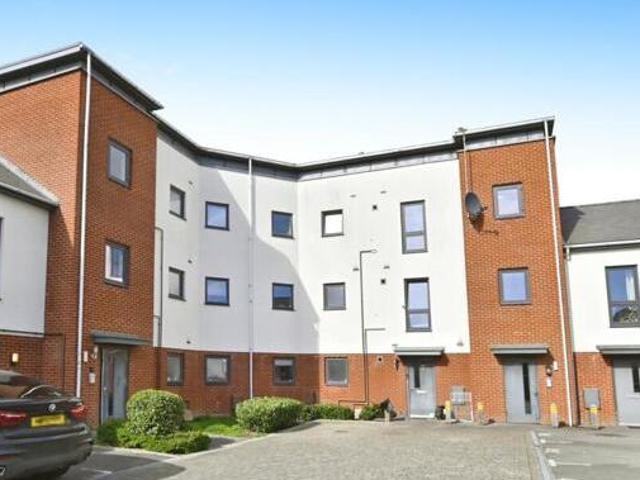 House for sale in Spring Vale, Hampshire