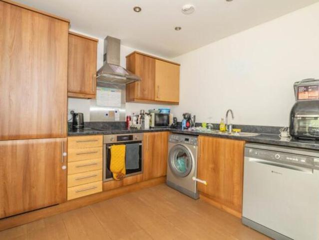 Flat for sale in Barracks, The Bridge