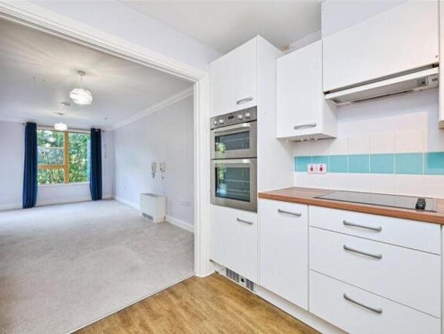 Flat for sale in Arbury, Cambridgeshire