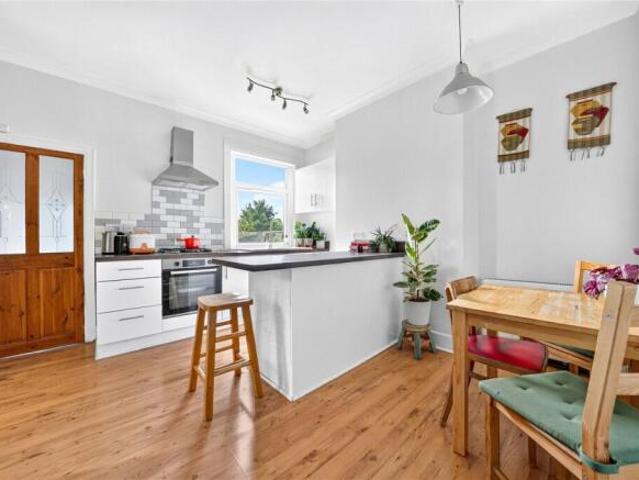 Flat for sale in Walthamstow, Greater London