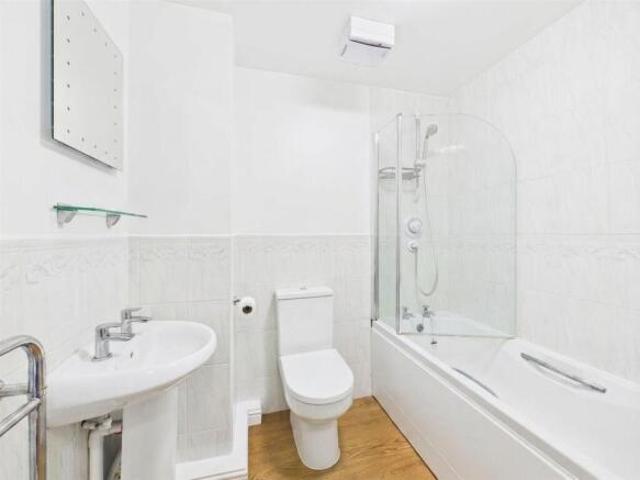 Flat for sale in Lancaster, Lancashire
