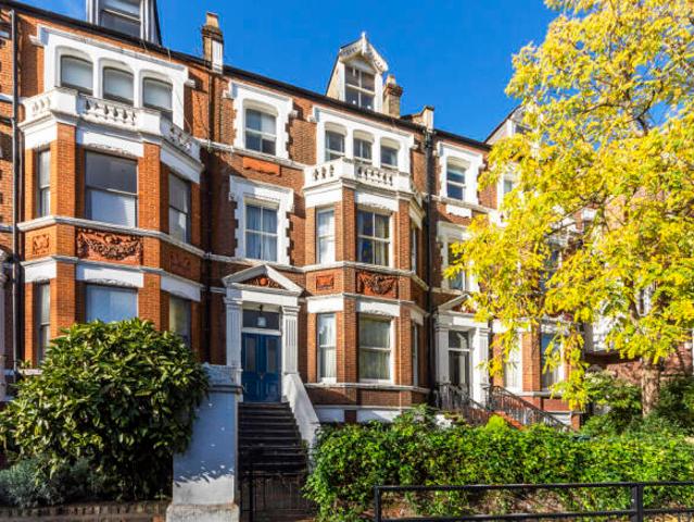 Flat for sale in Cat Hill