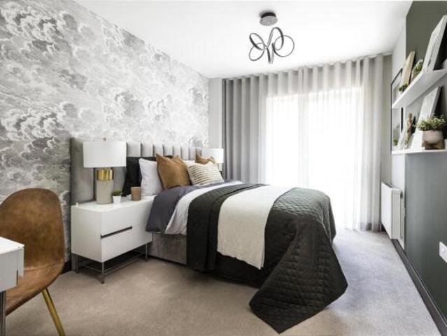 Flat for sale in Navestock Side, Essex