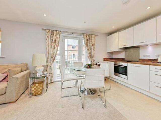 Flat for sale in Barracks, The Bridge