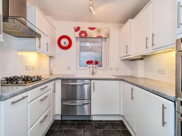 Flat for sale in Barton Stacey, Hampshire