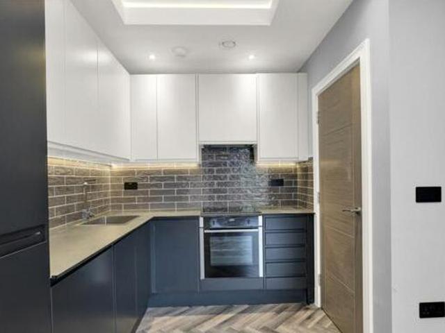 House for sale in Weybridge, Elmbridge