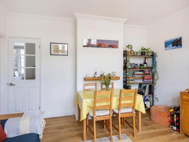 Flat for sale in The Slade, Oxfordshire