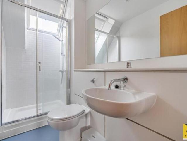 Flat for sale in The King's Mile, Canterbury