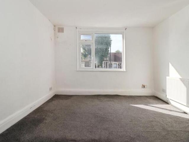 Flat for sale in Feckenham, City Of Bristol