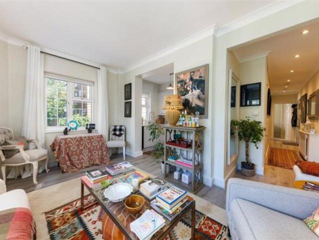 Flat for sale in Cat Hill