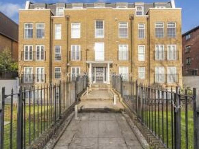Flat for sale in Bridgefield, Kent
