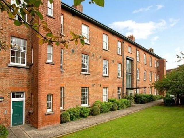 House for sale in Fulflood, Hampshire