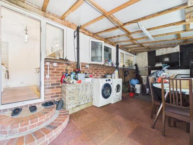 Flat for sale in Kintbury, West Berkshire