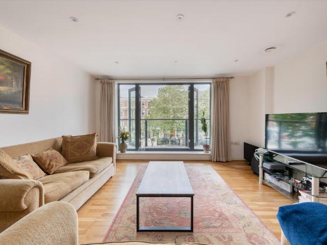 Flat for sale in Maida Vale