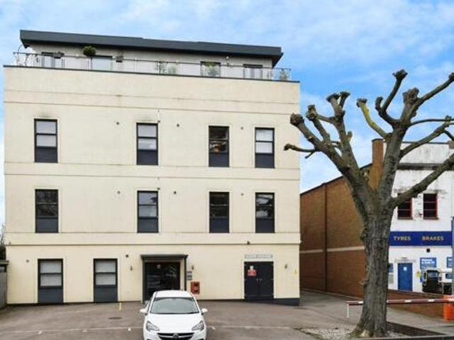 House for sale in Chipping Hill, Essex