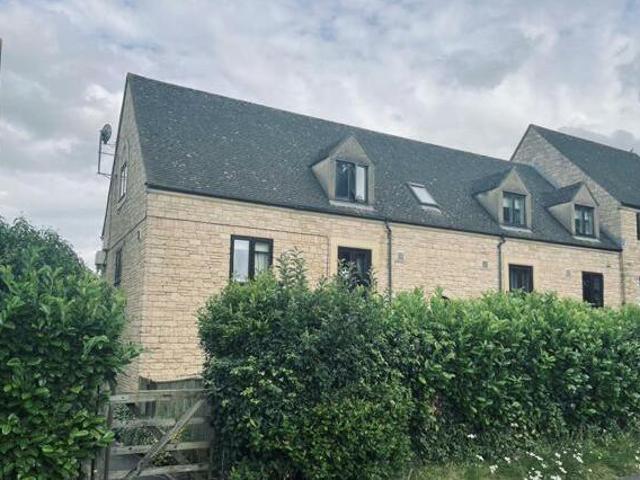 House for sale in Deer Park, Black Bourton