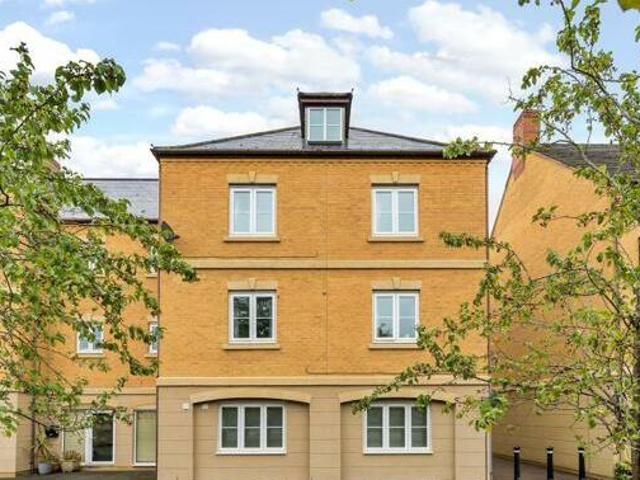 House for sale in Witney, West Oxfordshire