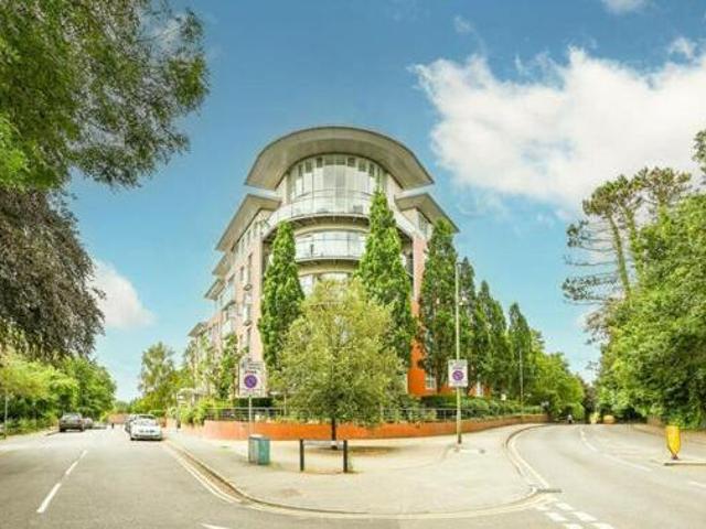 House for sale in Mount Hermon, Woking