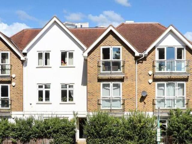 House for sale in Mount Hermon, Woking