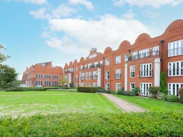 House for sale in Westfield, Woking