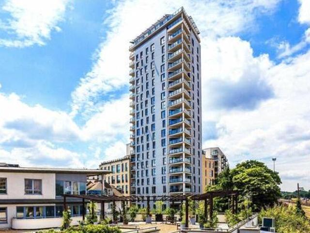 House for sale in Mount Hermon, Woking