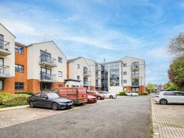 House for sale in Goldthorn Hill, West Midlands