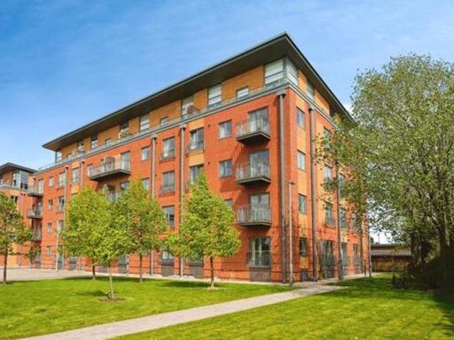 House for sale in Diglis, Worcestershire