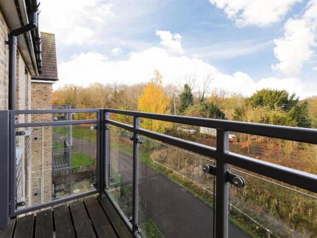 Flat for sale in Arbury, Cambridgeshire