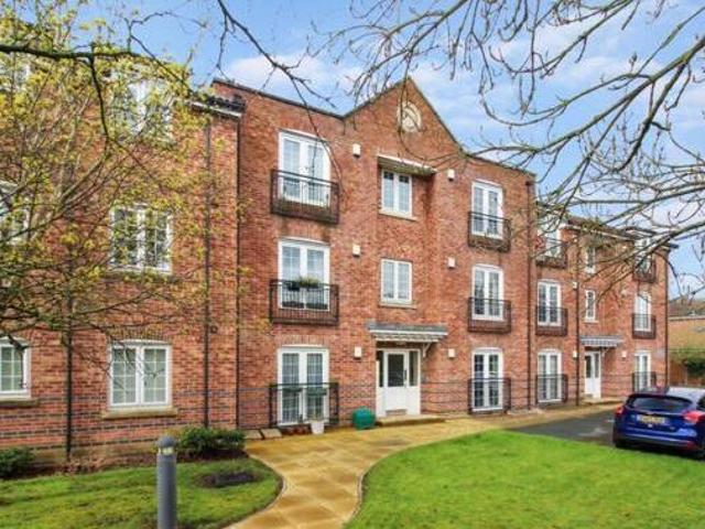 House for sale in High Field, York