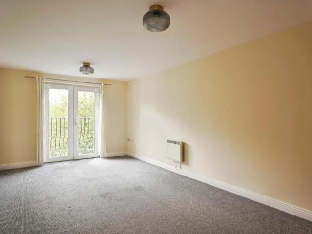Flat for sale in St Agnes, Bristol