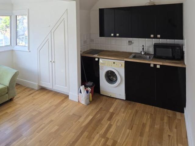 Apartment for rent in Temple Fortune, Greater London