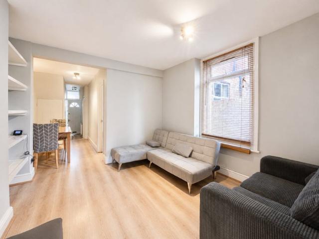 Apartment for rent in Hendon, Greater London