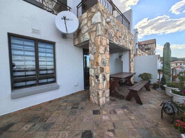 Flat for sale in Roodepoort
