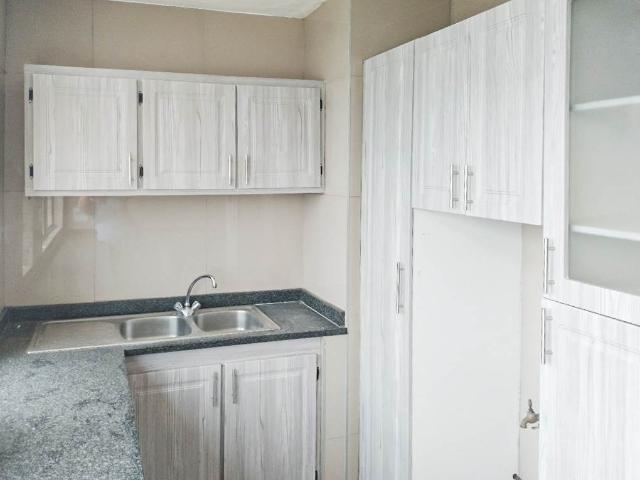 Flat for sale in Seaview, Kwazulu-natal